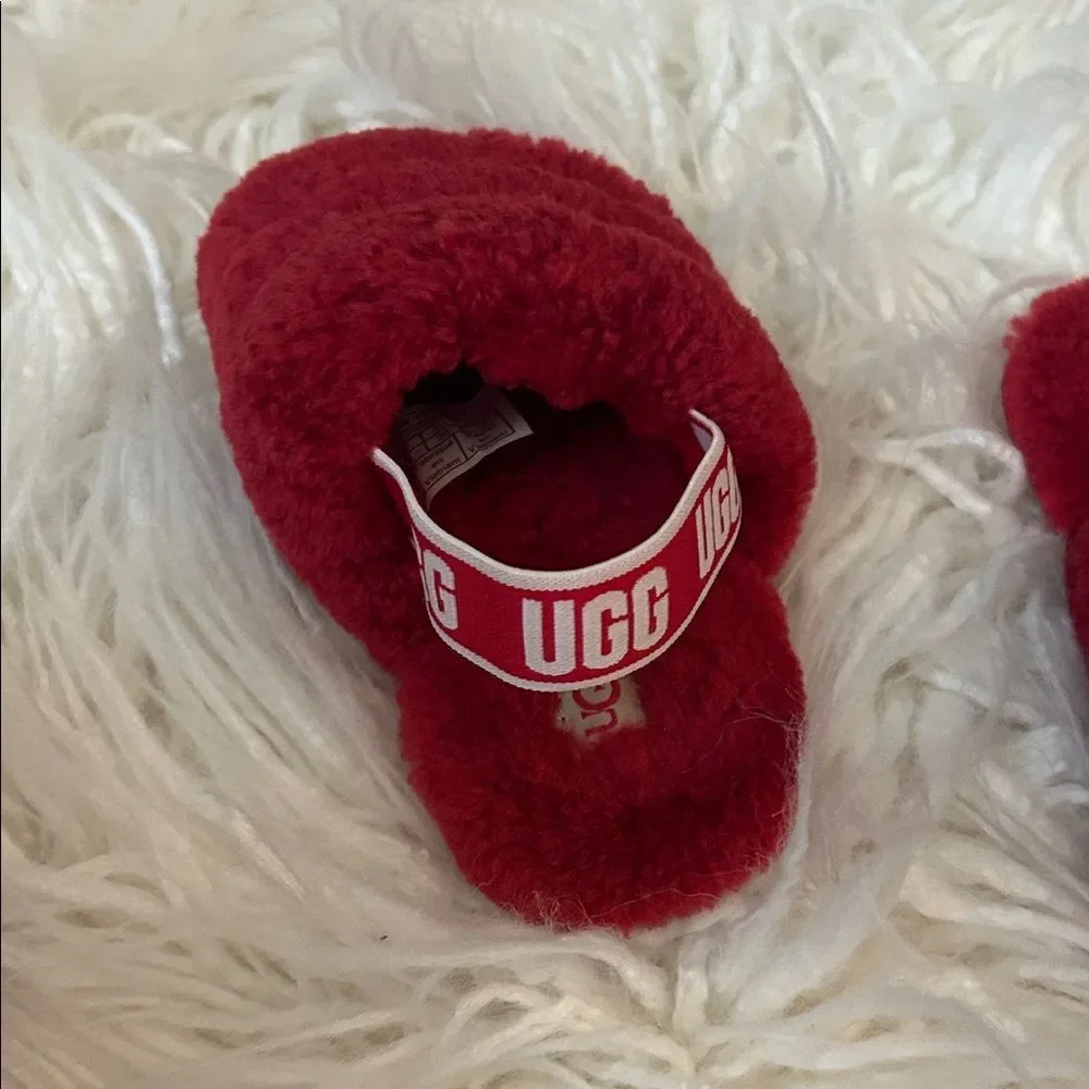 Kids Ugg fluff yea slippers size 9